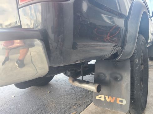 Used 2004 Toyota Tacoma image 19