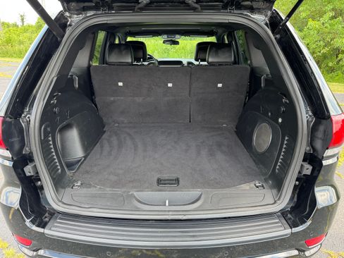 Used 2021 Jeep Grand Cherokee Laredo X image 38