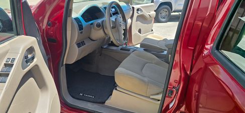 Used 2008 Nissan Frontier SE image 34