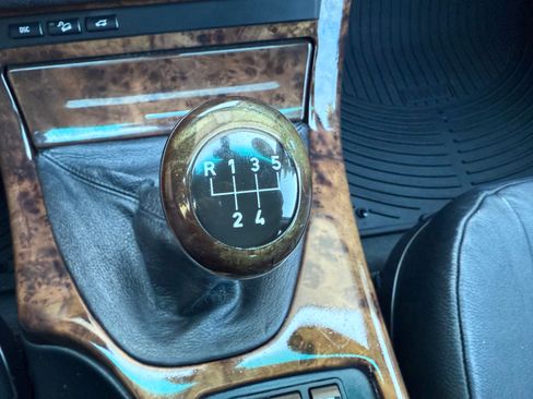 Used 2003 BMW X5 3.0i image 1