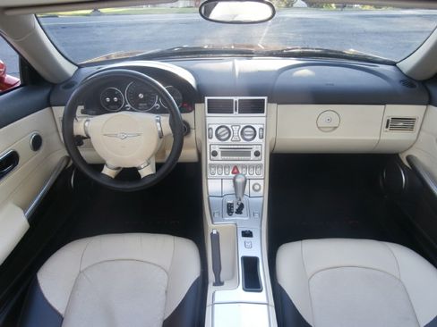 Used 2005 Chrysler Crossfire Limited image 15