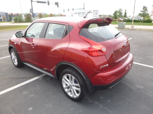 Used 2013 Nissan Juke S image 8