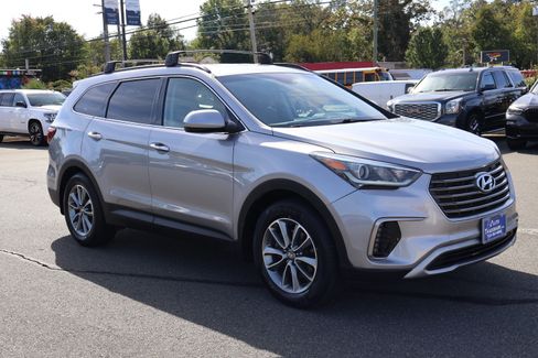 Used 2019 Hyundai Santa Fe XL SE image 10