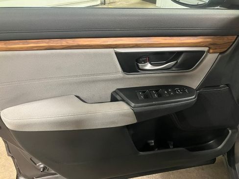 Used 2019 Honda CR-V EX image 9