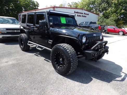 Used 2012 Jeep Wrangler Sport image 4