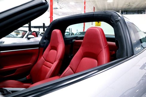 Used 2021 Porsche 911 Targa 4S image 32