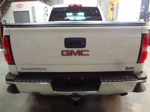 Used 2016 GMC Sierra 2500 image 6