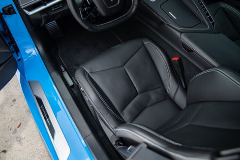 Used 2021 Chevrolet Corvette 2LT image 15