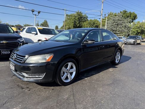 Used 2013 Volkswagen Passat 2.5 SE image 1