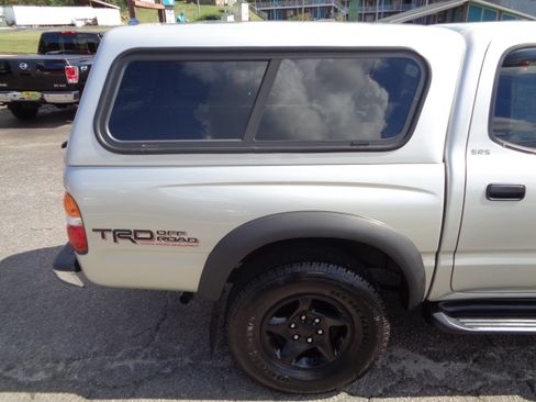 Used 2004 Toyota Tacoma TRD Off-Road image 21