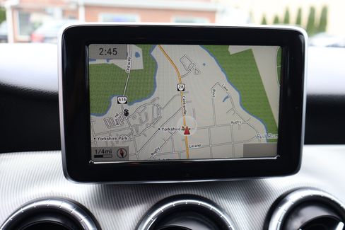 Used 2014 Mercedes-Benz CLA 250 image 24