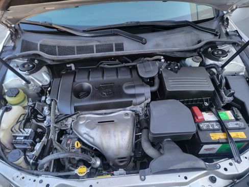 Used 2010 Toyota Camry image 24