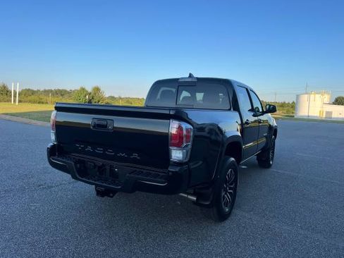 Used 2023 Toyota Tacoma TRD Sport image 7
