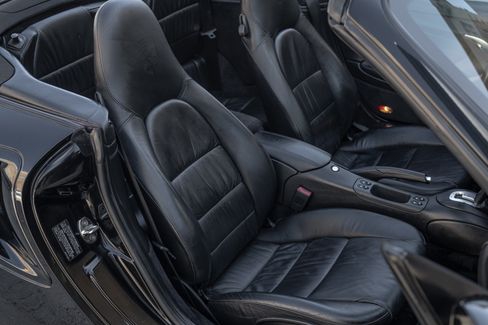 Used 2004 Porsche 911 Turbo image 16