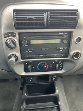 Used 2011 Ford Ranger XLT image 6