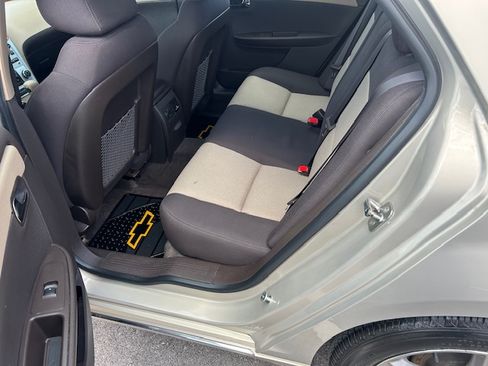 Used 2012 Chevrolet Malibu LT image 11