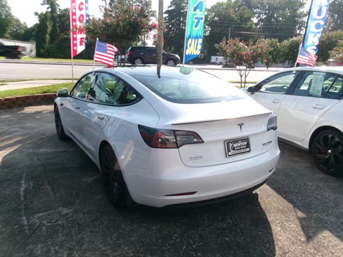 Used 2021 Tesla Model 3 Performance image 27