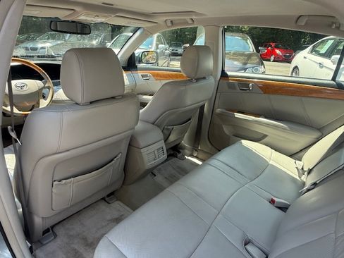 Used 2007 Toyota Avalon Limited image 19