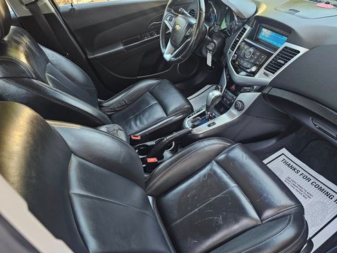 Used 2011 Chevrolet Cruze LTZ image 25