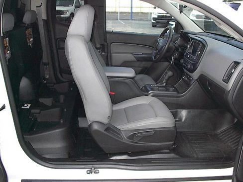 Used 2020 Chevrolet Colorado W/T image 14