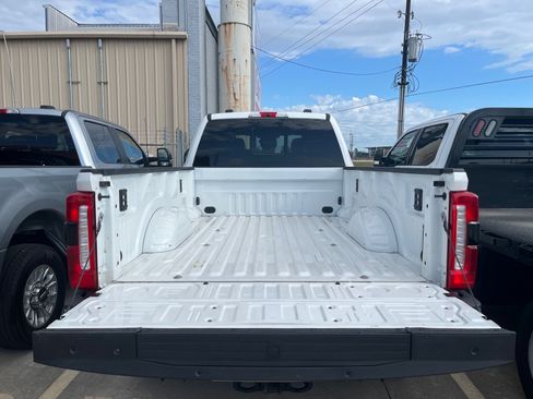 Used 2024 Ford F350 King Ranch image 13