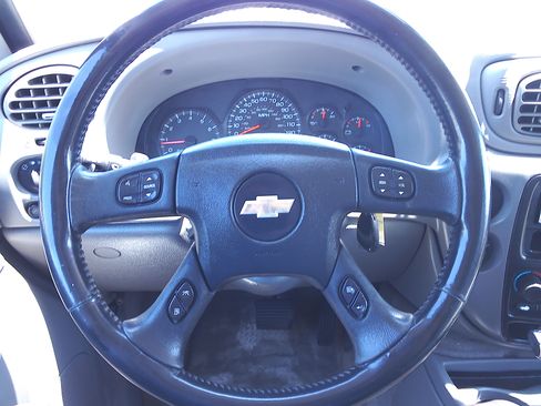 Used 2008 Chevrolet TrailBlazer LS image 24