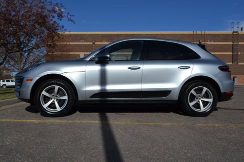 Used 2017 Porsche Macan image 9