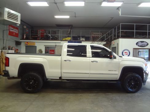 Used 2016 GMC Sierra 2500 image 9