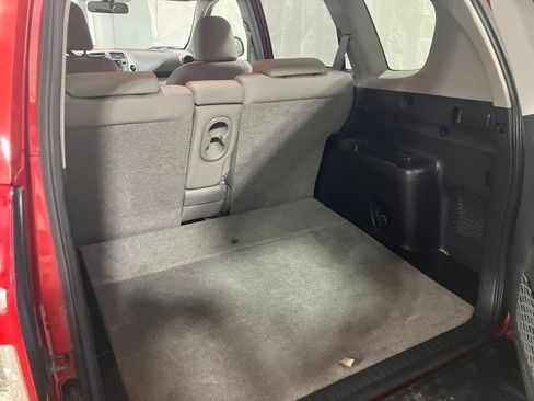 Used 2011 Toyota RAV4 image 18
