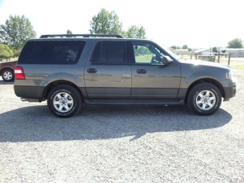 Used 2016 Ford Expedition EL XL image 11