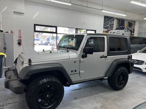 Used 2007 Jeep Wrangler X image 8