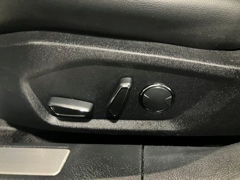 Used 2017 Ford Fusion Titanium image 11