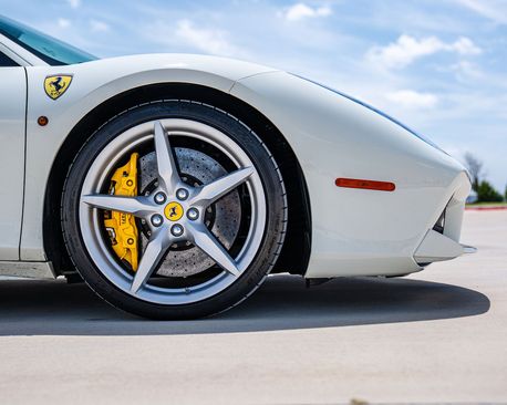 Used 2018 Ferrari 488 GTB image 36