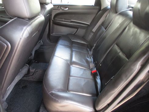Used 2016 Chevrolet Impala image 6