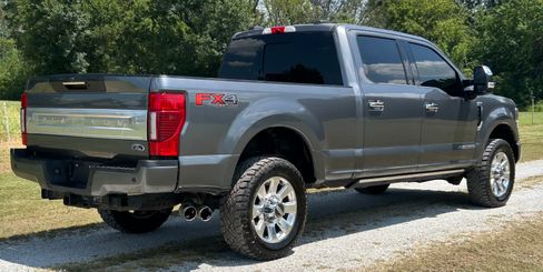 Used 2021 Ford F250 Platinum image 4