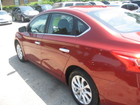 Used 2017 Nissan Sentra 1.8 image 6