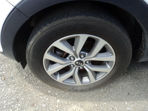 Used 2016 Kia Sportage LX image 4