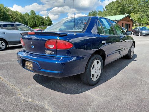 Used 2001 Chevrolet Cavalier LS image 3