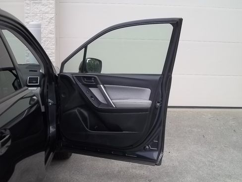 Used 2018 Subaru Forester 2.5i Premium image 20