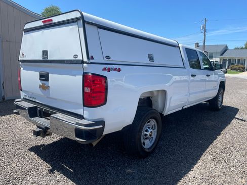 Used 2018 Chevrolet Silverado 2500 image 4