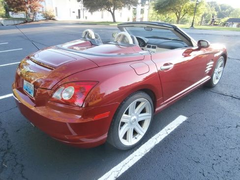 Used 2005 Chrysler Crossfire Limited image 12