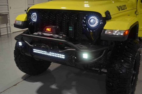 Used 2023 Jeep Gladiator Willys image 11