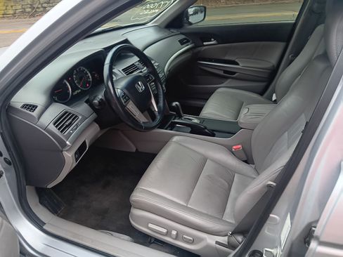 Used 2010 Honda Accord EX-L image 6