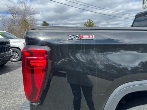 Used 2021 GMC Sierra 1500 SLE image 10