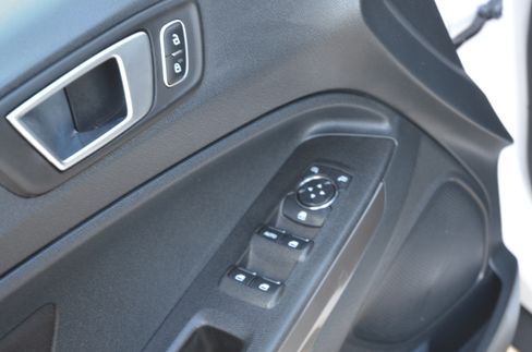 Used 2019 Ford EcoSport SE image 21