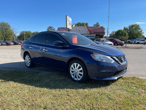 Used 2019 Nissan Sentra S image 6