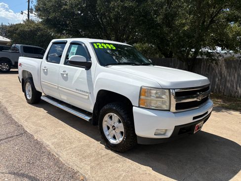 Used 2009 Chevrolet Silverado 1500 LTZ Z71 image 2