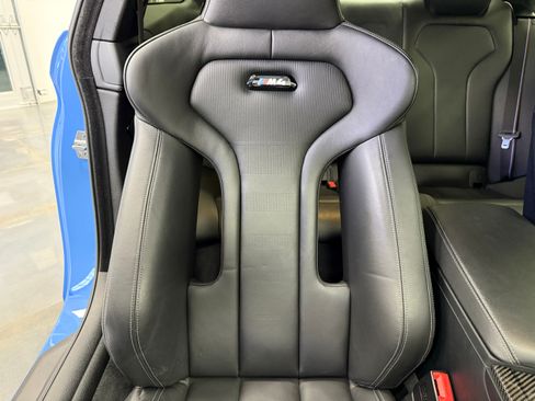 Used 2018 BMW M4 Competition image 25