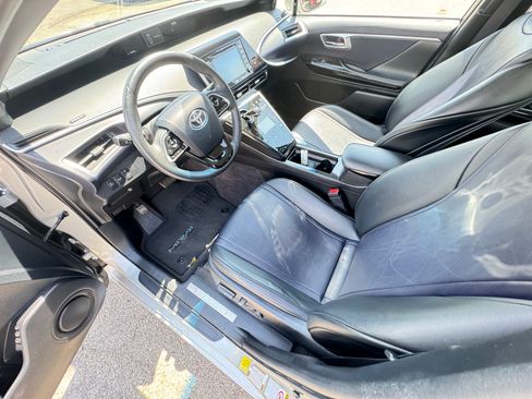 Used 2018 Toyota Mirai image 15