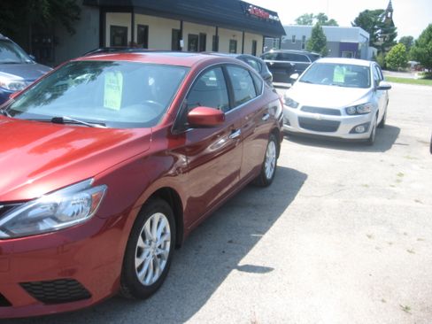 Used 2017 Nissan Sentra 1.8 image 1